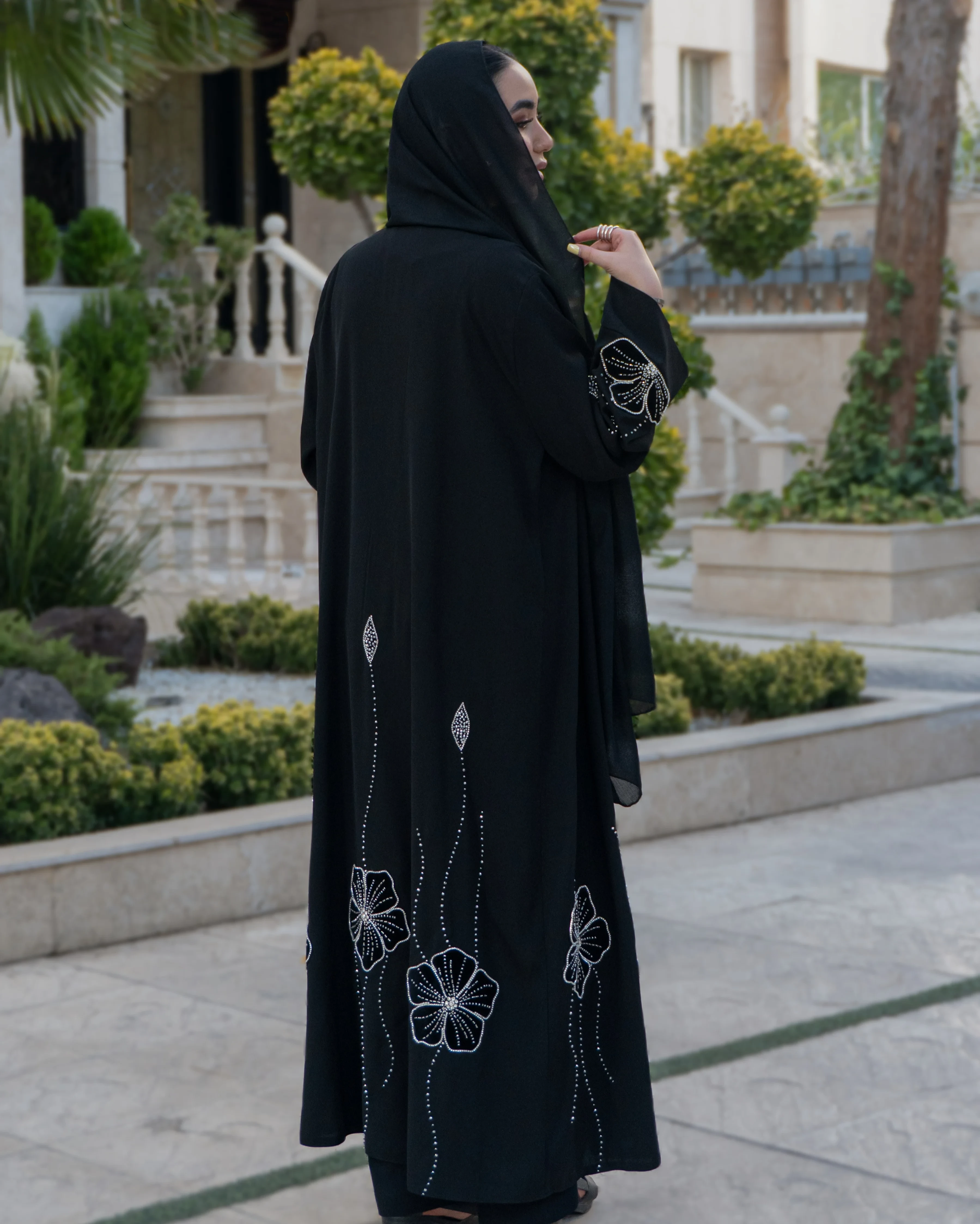 عبا جلوباز مدل مارال 