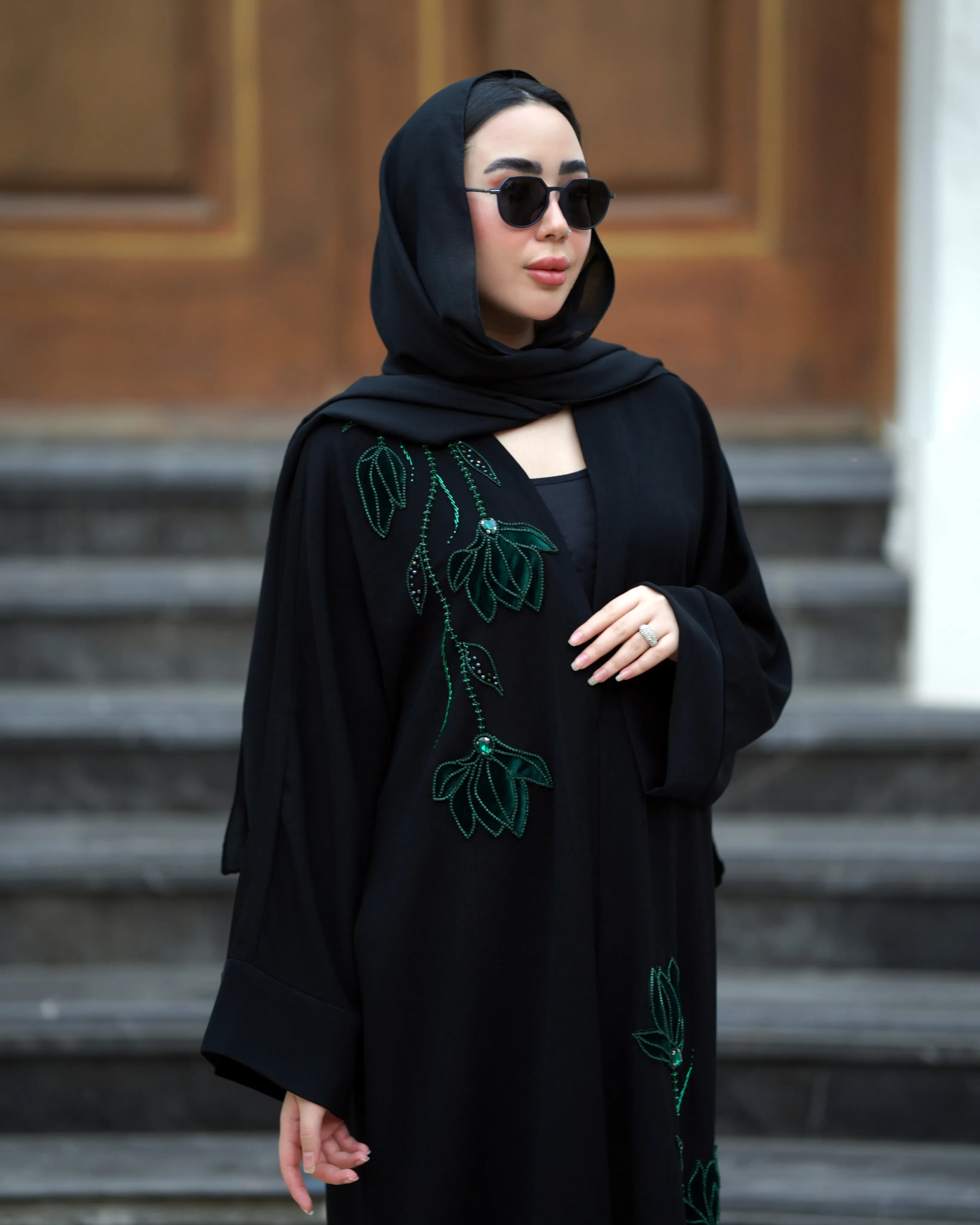 عبا جلو باز جواهردوزی شده مدل زمرد
