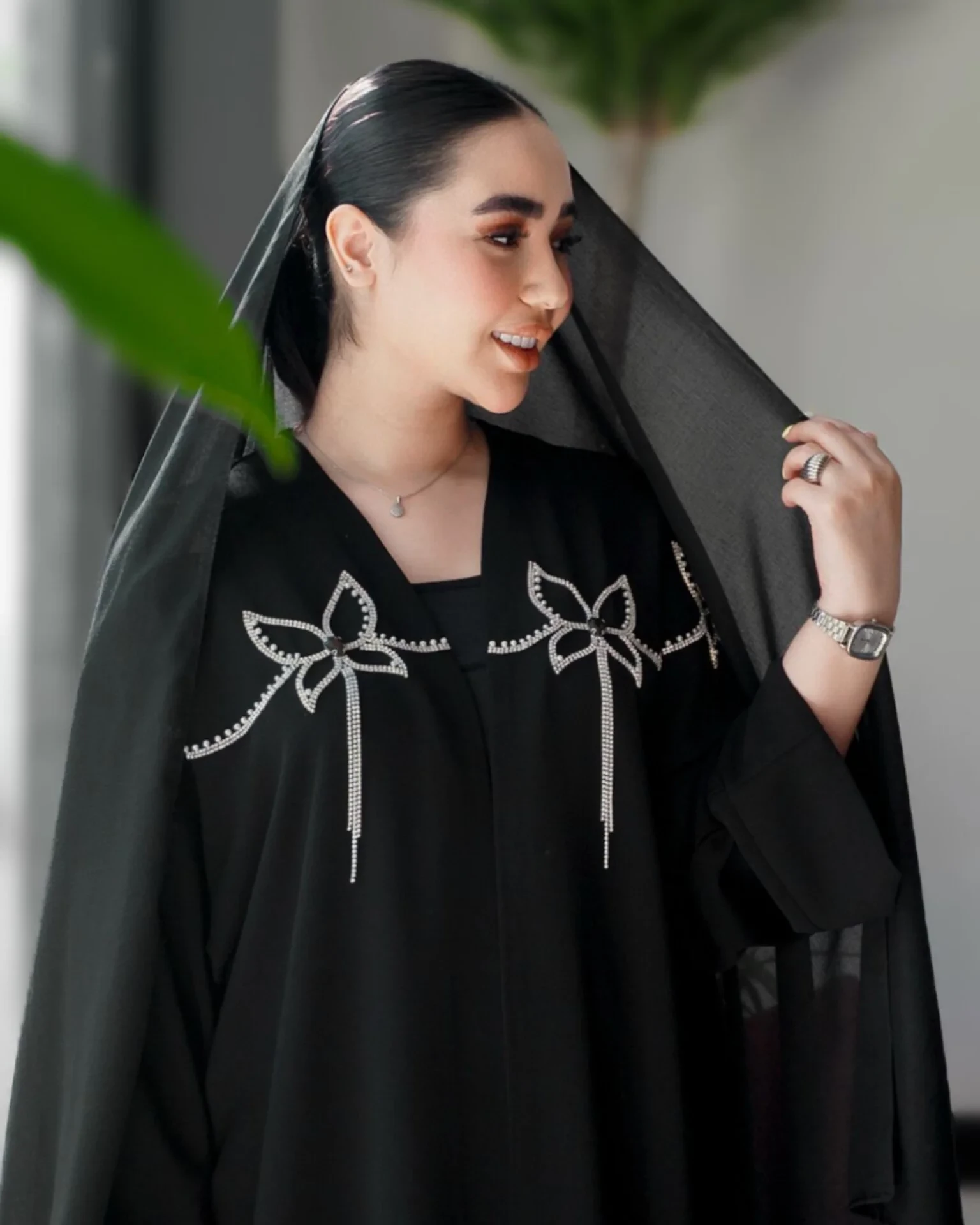 عبا جلوباز جواهردوزی مدل پروا