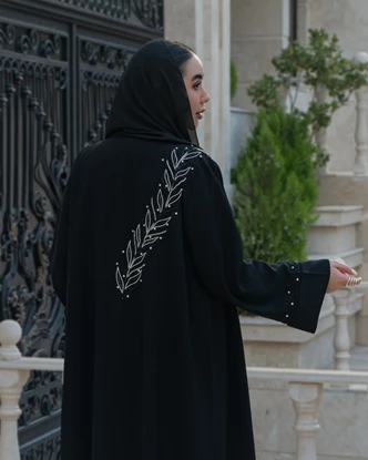 عبا جلوباز مدل گلبرگ 