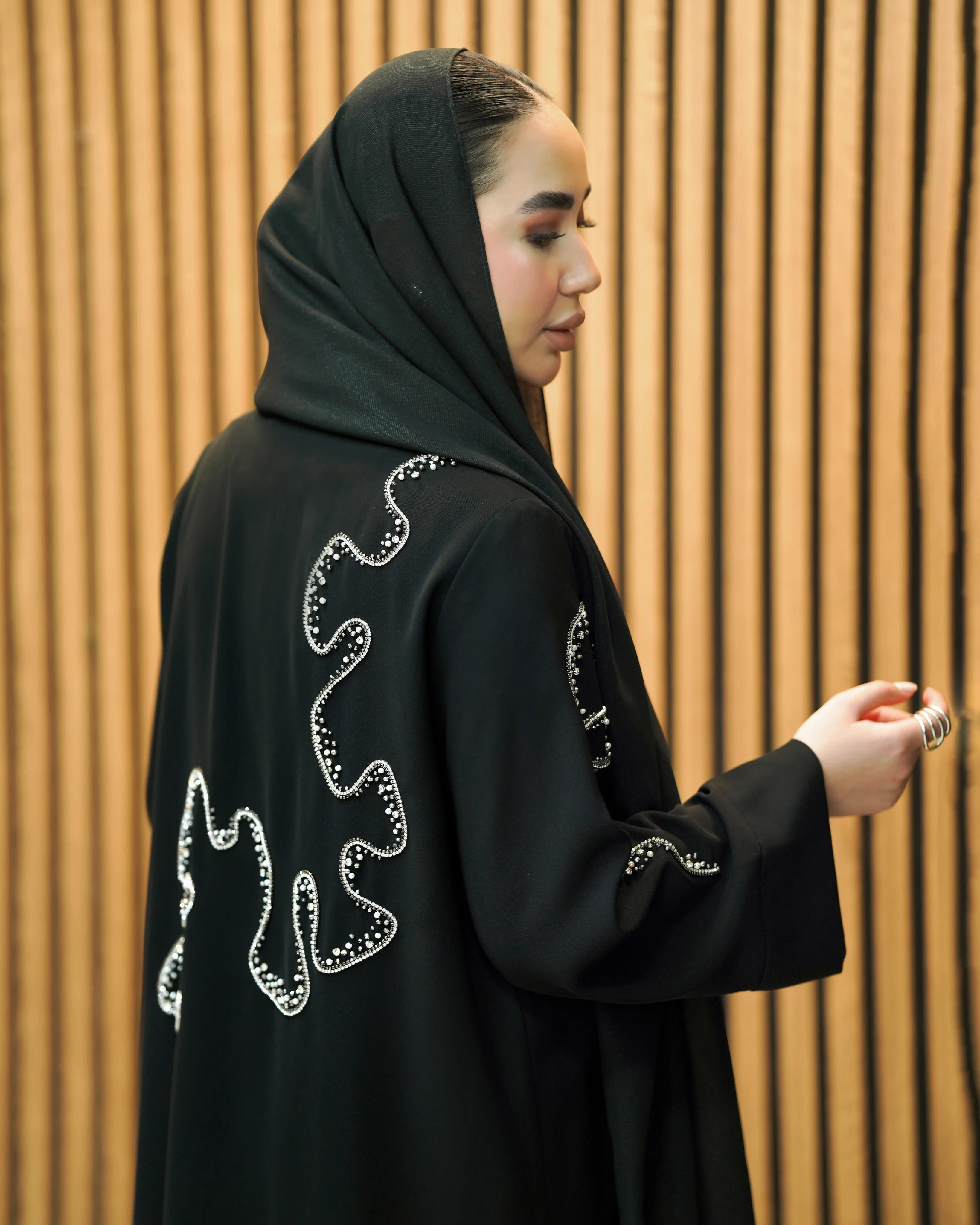 عبا تیارا