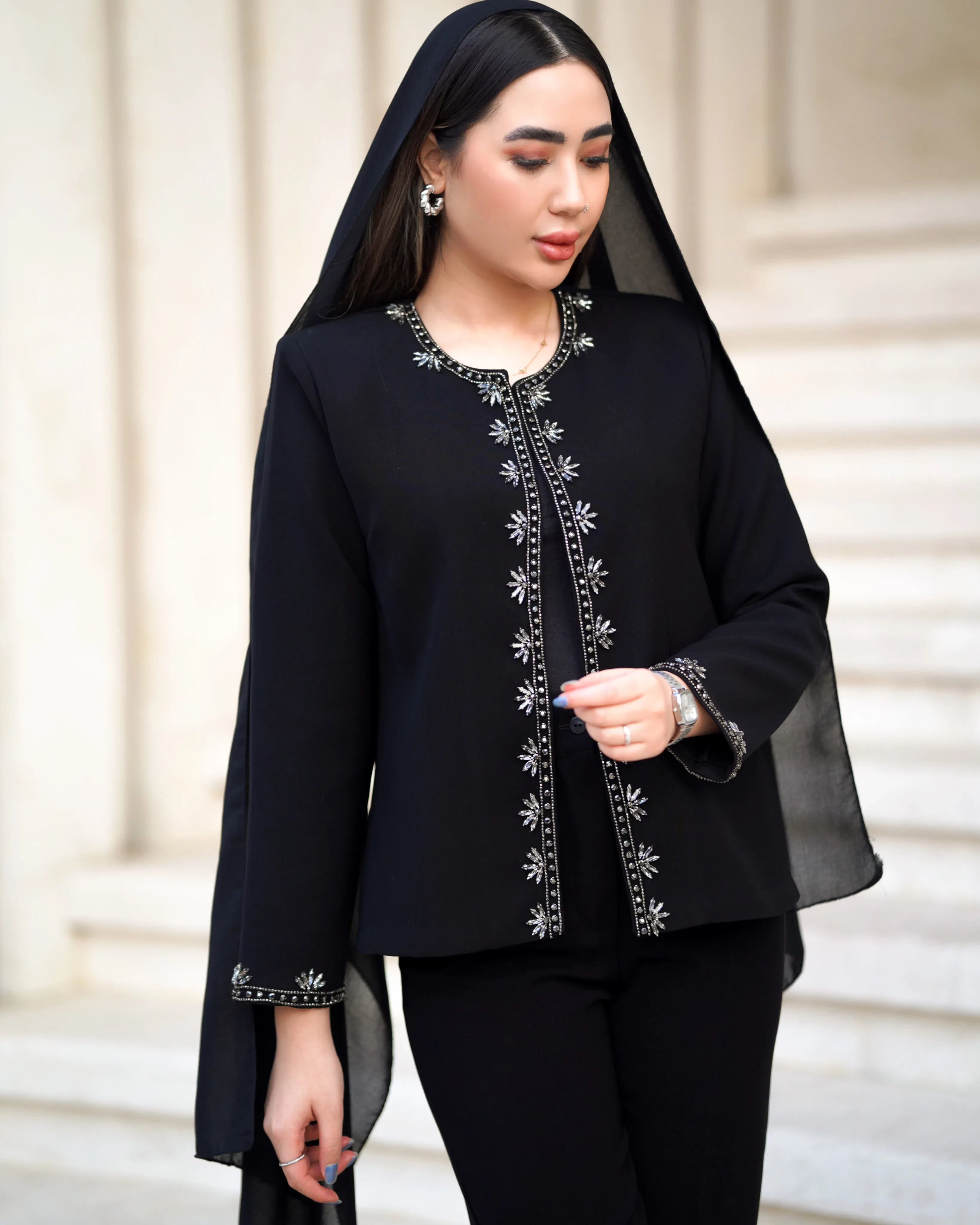 کت جواهر دوزی شده مدل بابونه