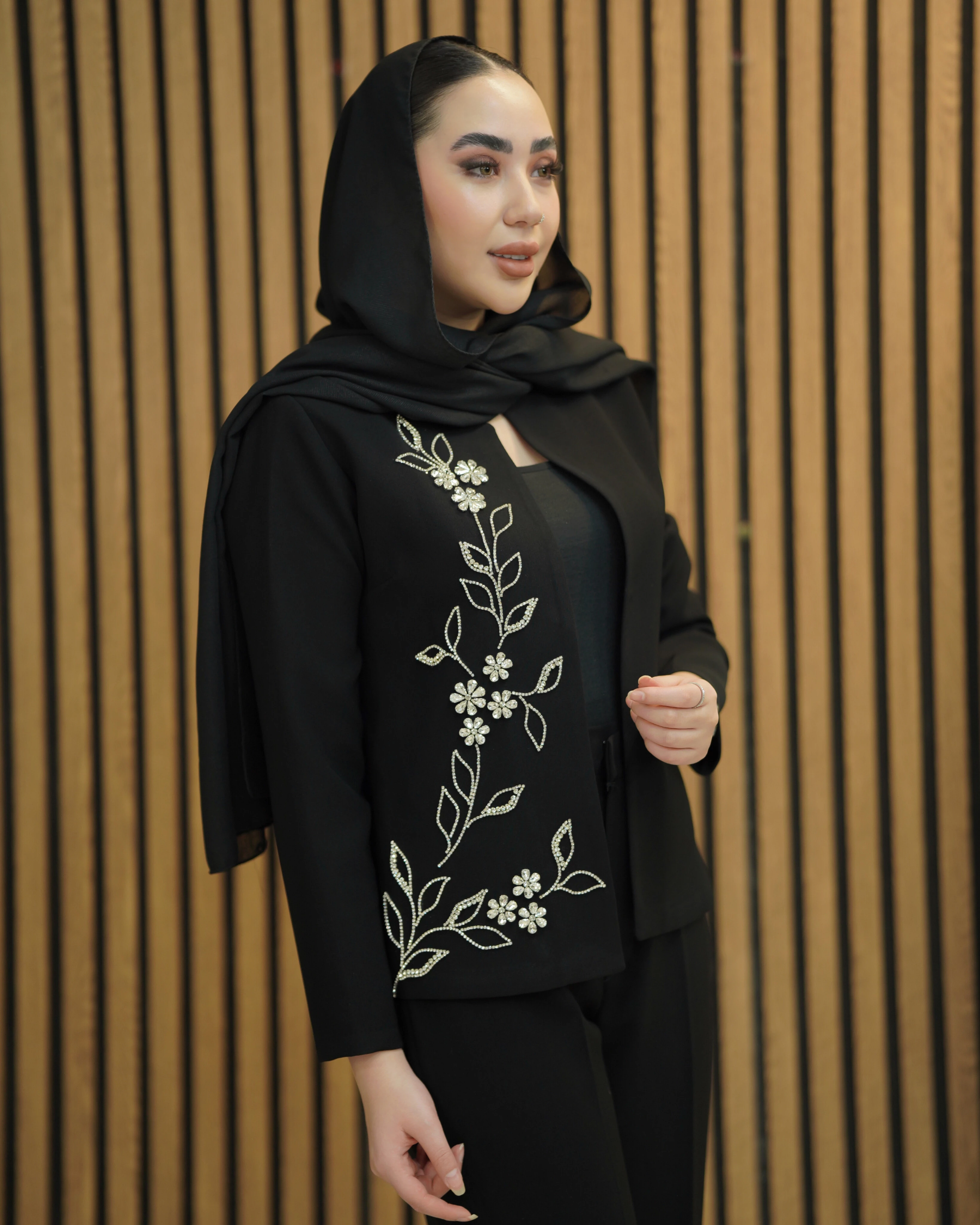 کت جواهردوزی شده مدل شکوفه دو
