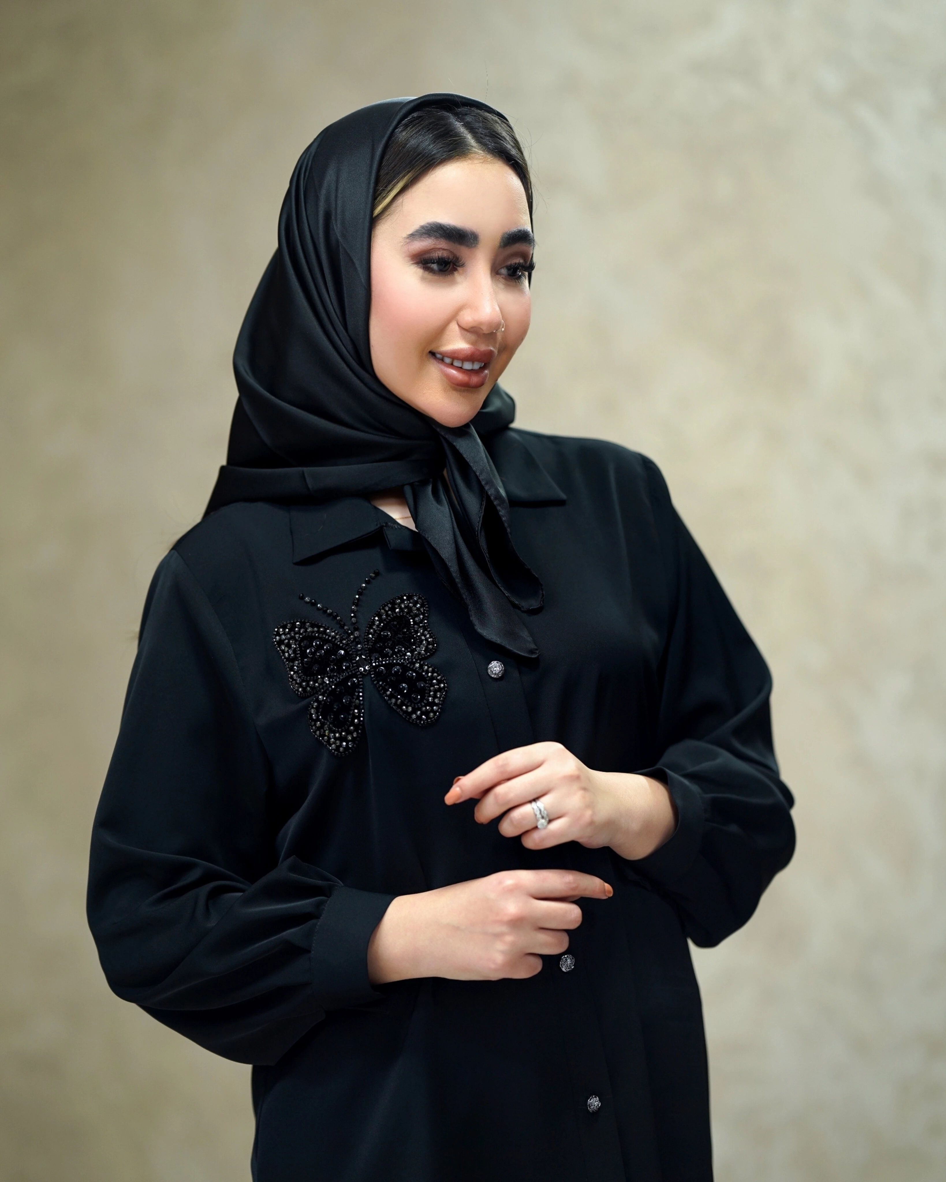 شومیز مشکی جواهردوزی مدل پروانه