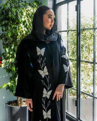 عبا جلوباز مدل پرند 