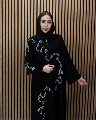 عبا نوژان
