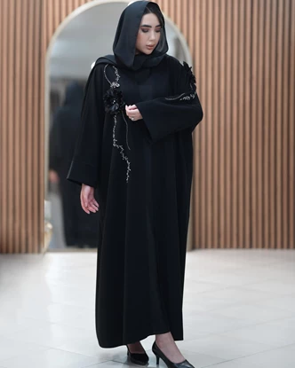 عبا جلو باز مدل ترانه