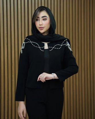 کت کراپ و شلوار کمند